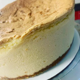 Plain Whole Cheesecake